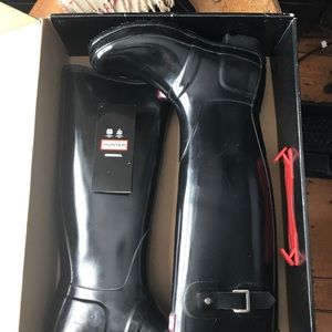 Hunter Tall Black Boots (Size 9-9.5)